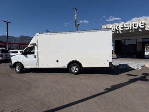 Used 2020 Chevrolet Express 3500 w/ Power Convenience Package image 10