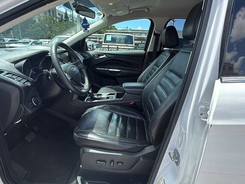 Used 2017 Ford Escape SE w/ SE Leather Comfort Package AWD/4WD image 23