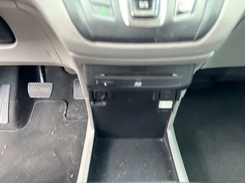 Used 2019 Honda Odyssey EX-L image 18