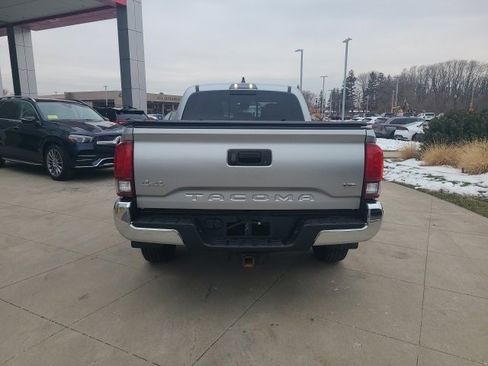 Used 2022 Toyota Tacoma SR5 image 7