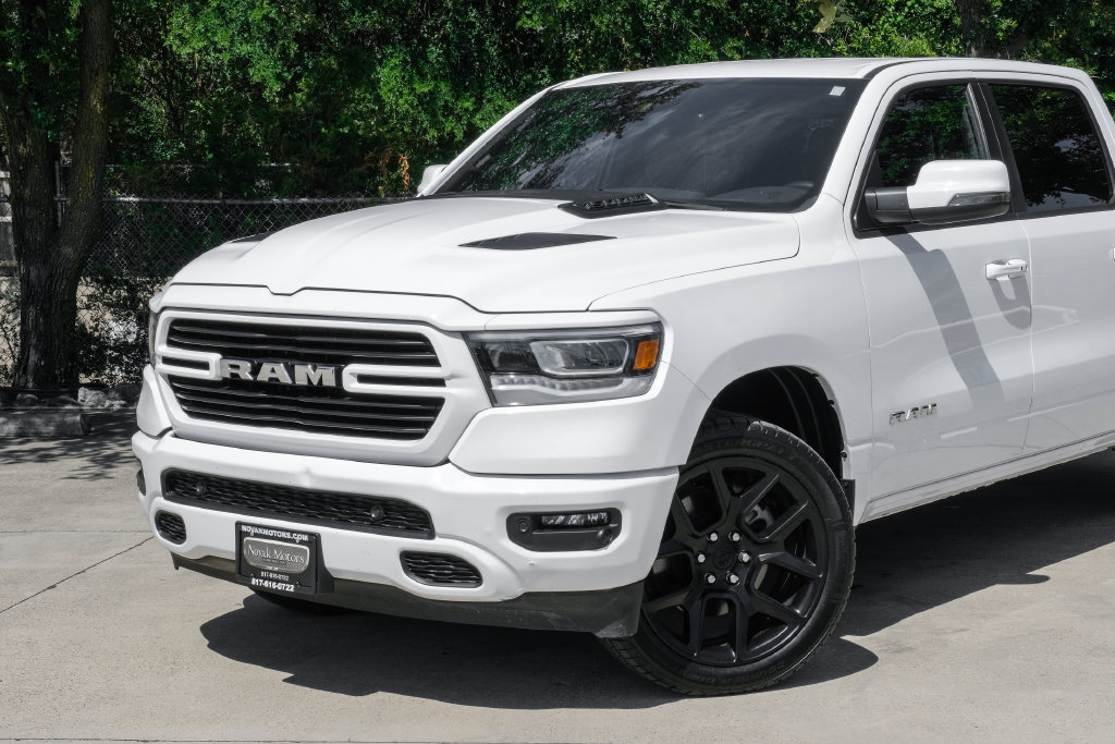 Used 2023 RAM 1500 Laramie AWD/4WD image 12