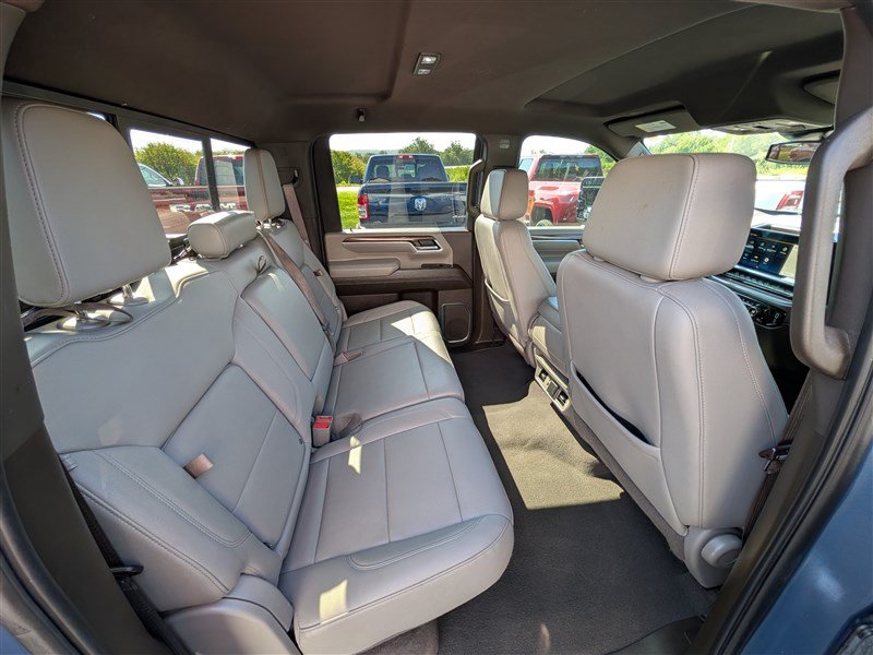 Used 2025 Chevrolet Silverado 2500 LT w/ All Star Edition AWD/4WD image 18