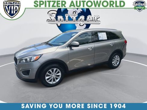 Used 2018 Kia Sorento AWD image 4