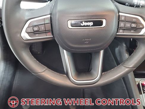 Used 2023 Jeep Compass Limited image 17