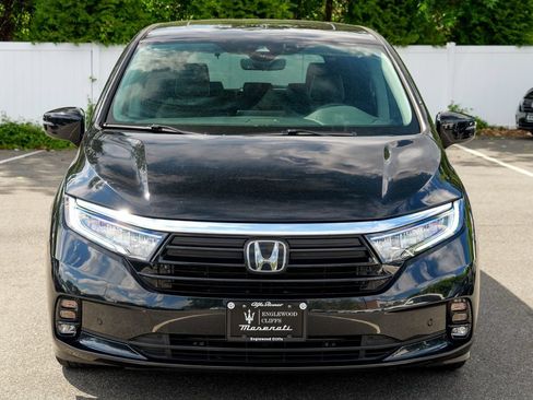 Used 2023 Honda Odyssey Elite image 2