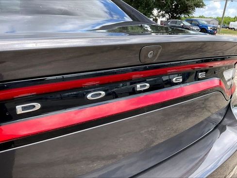 Used 2022 Dodge Charger SXT w/ Leather Interior Group RWD image 26