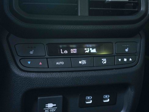 Used 2026 Honda Pilot Black Edition image 43