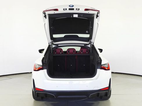 Used 2023 BMW i4 eDrive40 RWD image 10