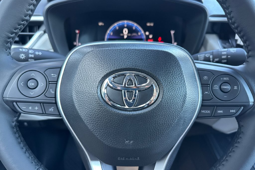 New 2026 Toyota Corolla Cross LE w/ Moonroof Package FWD image 20