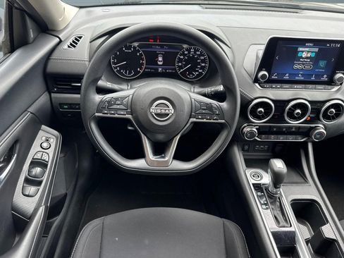 Used 2025 Nissan Sentra SV FWD image 27