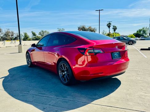 Used 2023 Tesla Model 3 Standard Range RWD image 9
