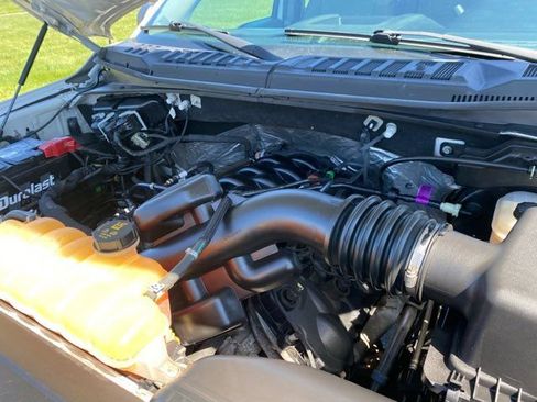 Used 2018 Ford F150 XL w/ Equipment Group 101A Mid AWD/4WD image 26