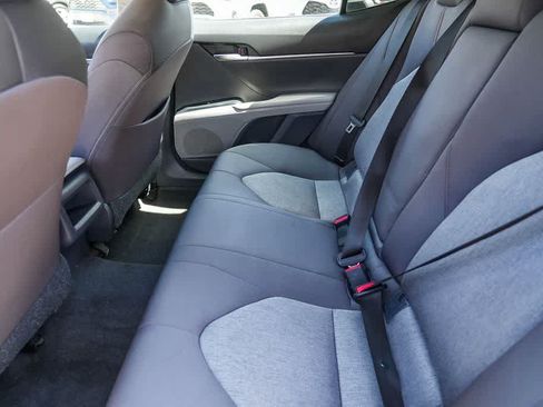 Used 2019 Toyota Camry LE FWD image 18