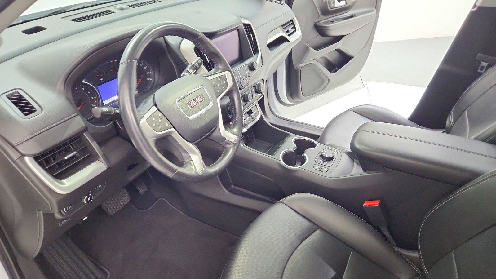 Used 2022 GMC Terrain SLT AWD/4WD image 16