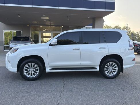 Used 2021 Lexus GX 460 Premium w/ Premium Package AWD/4WD image 11