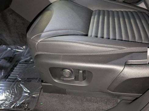 New 2026 Land Rover Discovery S AWD/4WD image 14