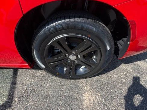 Used 2022 Dodge Charger SXT RWD image 17