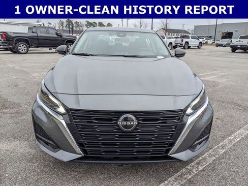 Used 2024 Nissan Altima 2.5 SV image 7