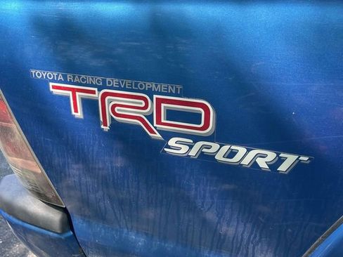 Used 2011 Toyota Tacoma 4x4 Double Cab w/ TRD Sport Pkg image 10