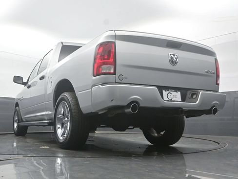 Used 2018 RAM 1500 Express w/ Express Value Package AWD/4WD image 47