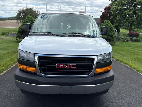 Used 2019 GMC Savana 2500 w/ Driver Convenience Package RWD image 4