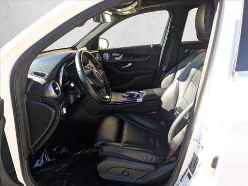 Used 2018 Mercedes-Benz GLC 300 4MATIC image 17