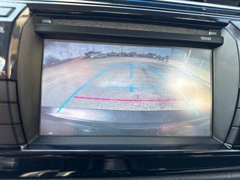 Used 2014 Toyota Corolla S image 36