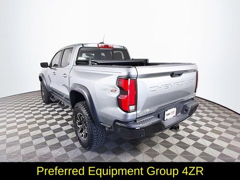 Used 2024 Chevrolet Colorado ZR2 w/ Technology Package AWD/4WD image 7