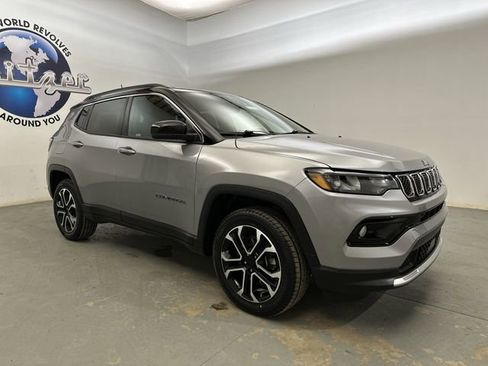 Used 2023 Jeep Compass Limited AWD/4WD image 13