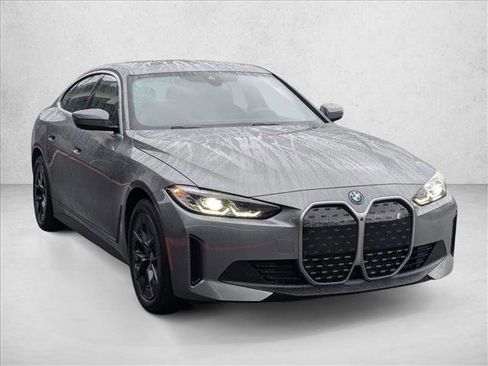 Used 2023 BMW i4 eDrive35 w/ Premium Package image 3