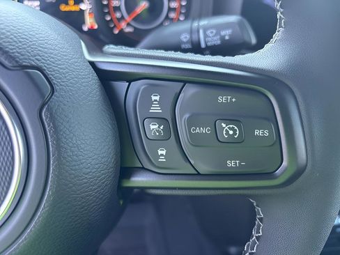 New 2026 Jeep Gladiator Sport AWD/4WD image 15