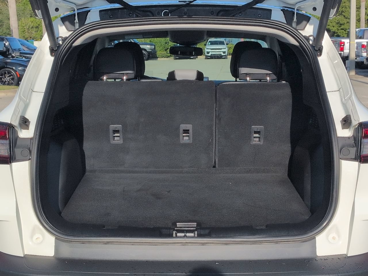 Used 2025 Ford Escape Platinum w/ Premium Technology Package FWD image 12
