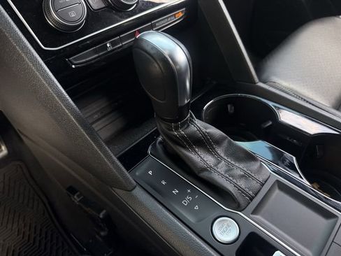 Used 2021 Volkswagen Atlas Cross Sport SEL R-Line w/ Cross Sport MDO Package image 18