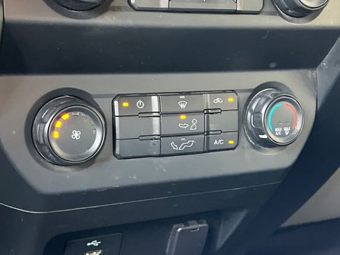 Used 2019 Ford F150 XL w/ Equipment Group 101A Mid RWD image 23