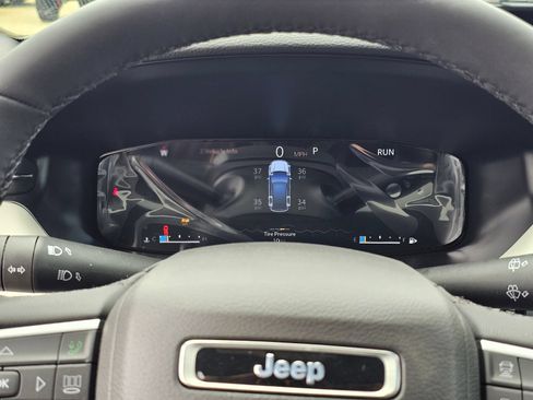 New 2026 Jeep Compass Limited AWD/4WD image 11