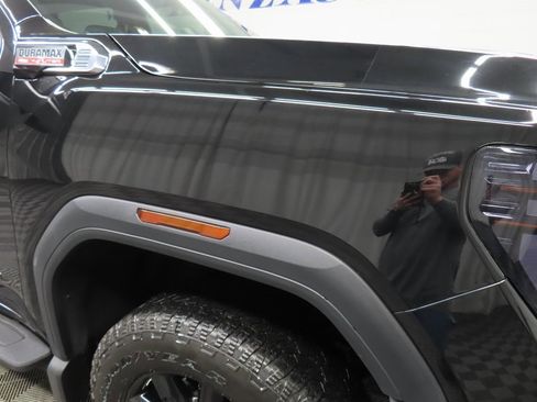 Used 2025 GMC Sierra 2500 AT4 w/ AT4 Premium Plus Package image 36