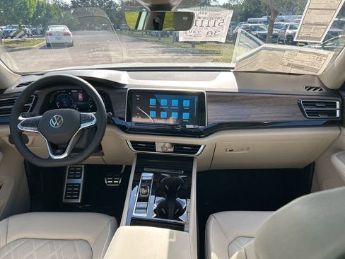 New 2026 Volkswagen Atlas SEL Premium R-Line AWD/4WD image 10