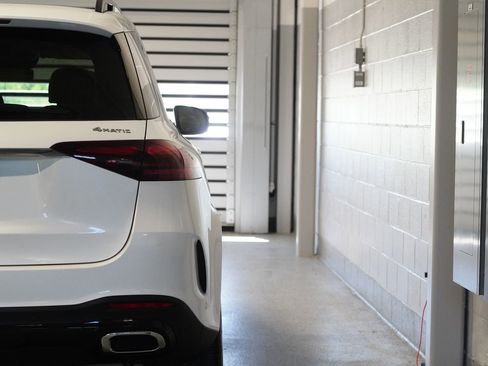Certified 2024 Mercedes-Benz GLE 350 4MATIC image 10