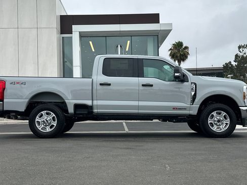 New 2026 Ford F250 XLT AWD/4WD image 2