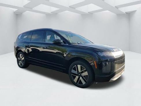 New 2026 Hyundai Ioniq 9 SEL image 3