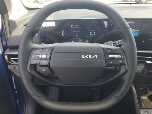 New 2026 Kia Sportage EX w/ EX Panorama Roof Package image 34