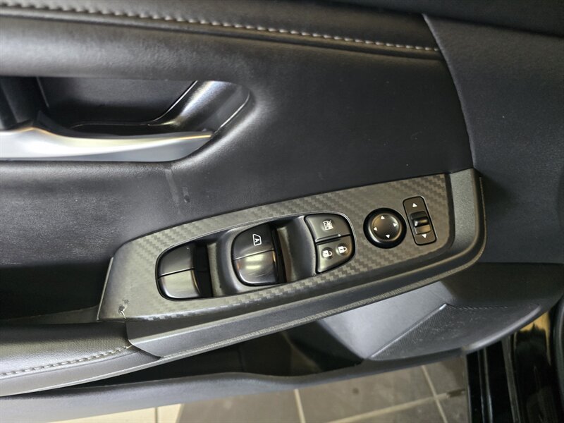 Used 2025 Nissan Sentra SV w/ All-Weather Package FWD image 17