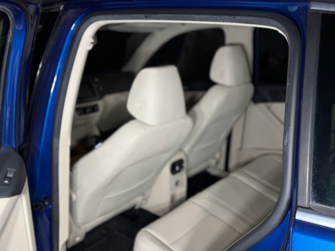 Used 2010 Volkswagen Tiguan Wolfsburg Edition FWD image 14