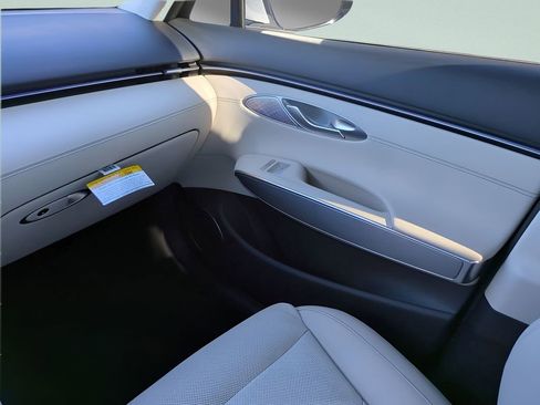 New 2026 Genesis GV70 2.5T Select AWD/4WD image 12