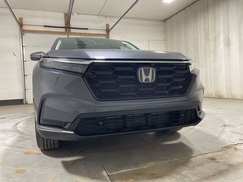 Used 2024 Honda CR-V EX-L image 2