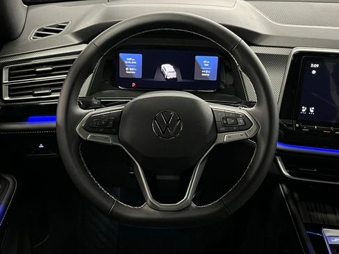 New 2026 Volkswagen Atlas Cross Sport SEL AWD/4WD image 9