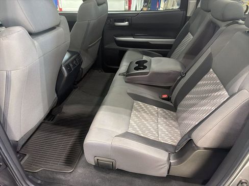 Used 2020 Toyota Tundra SR5 w/ SR5 Upgrade Package AWD/4WD image 6
