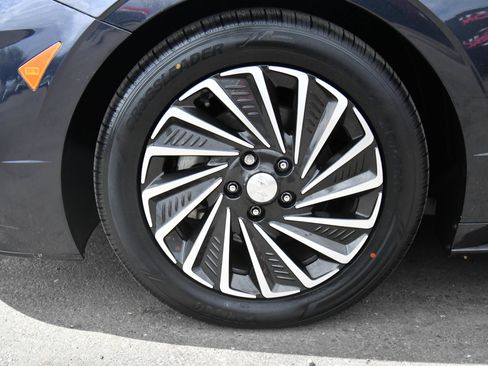 Used 2021 Hyundai Sonata SEL FWD image 12