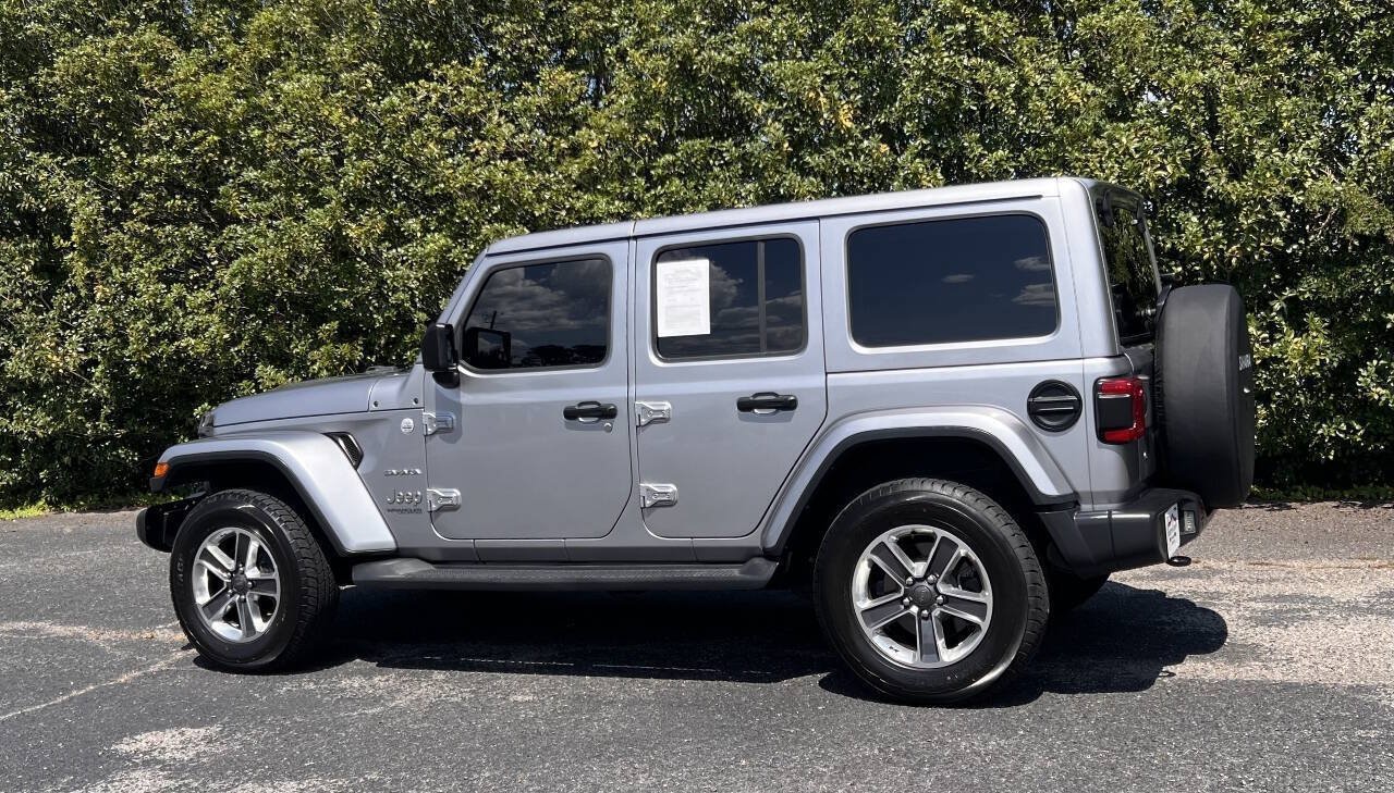 Used 2018 Jeep Wrangler Unlimited Sahara AWD/4WD image 5