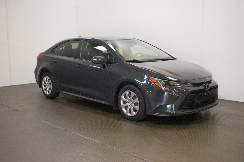 Used 2023 Toyota Corolla LE w/ Carpet Mat Package (TMS) FWD image 1